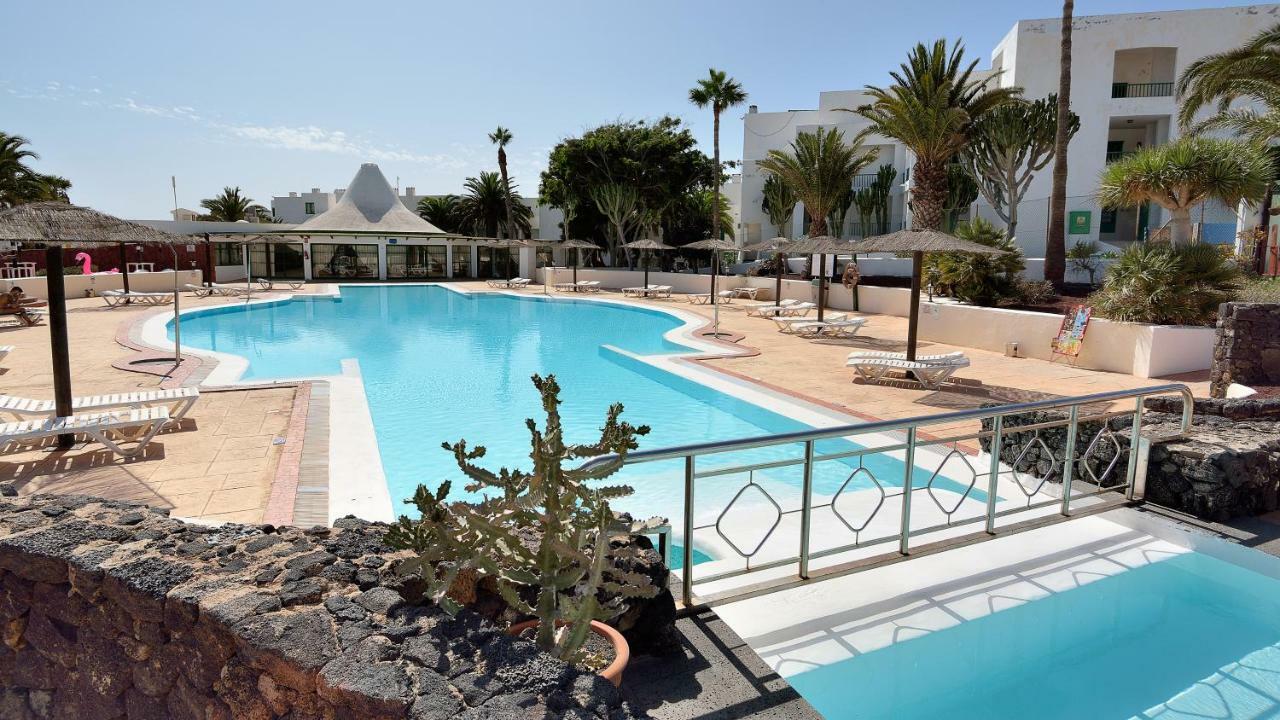 Apartments Seacoast Teguise Costa Teguise Exteriör bild